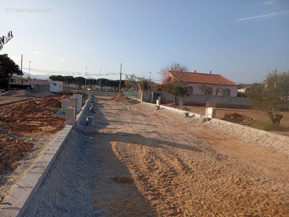 Terrain à CESSENON-SUR-ORB