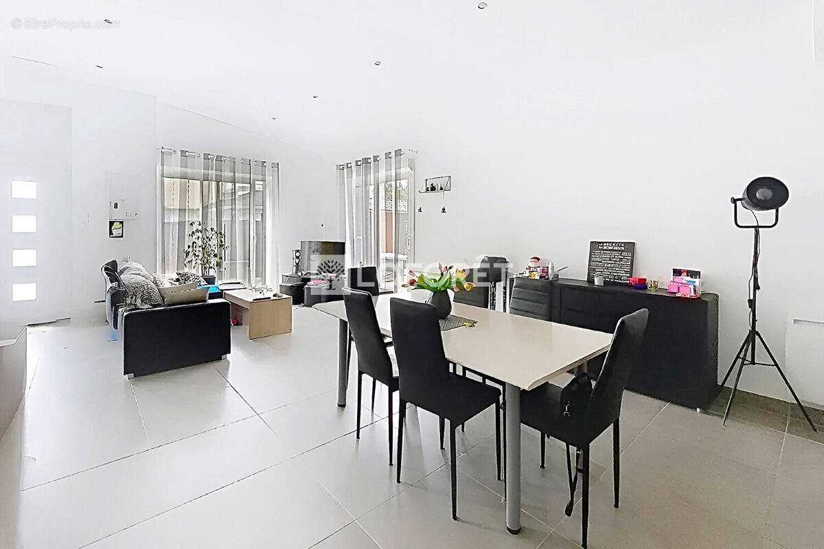 Maison à MONS-EN-BAROEUL