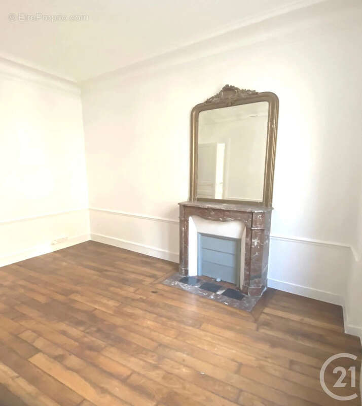 Appartement à NEUILLY-SUR-SEINE