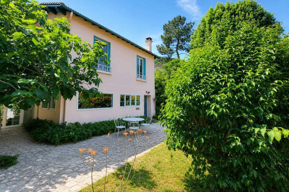 Maison de 12 pièces de 304 m² à Amélie-les-Bains - photo 23