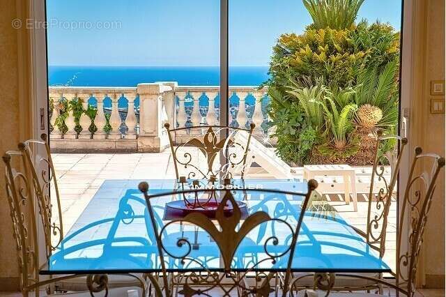 Maison à MANDELIEU-LA-NAPOULE