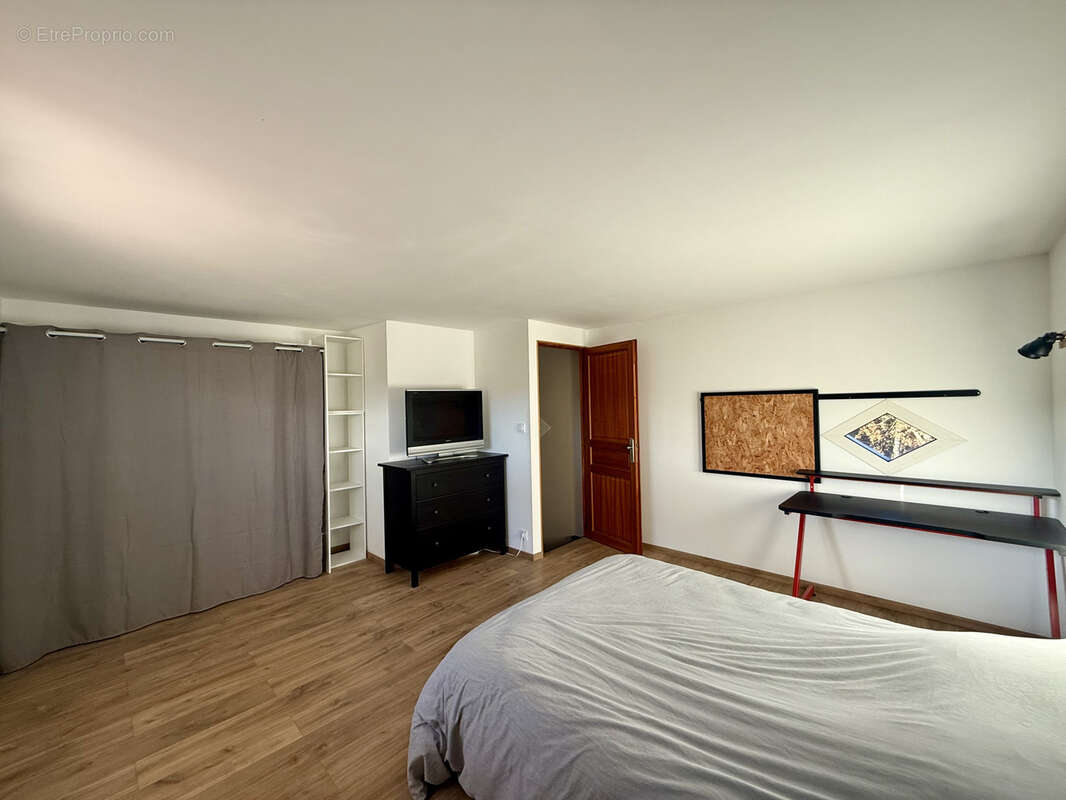 Maison à LE CASTERA