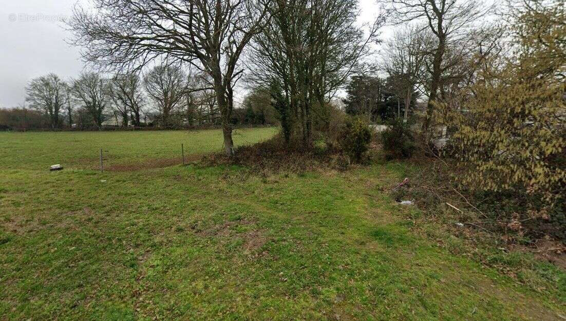 Terrain à bâtir de 370 m² à LANVOLLON (22) - photo 2