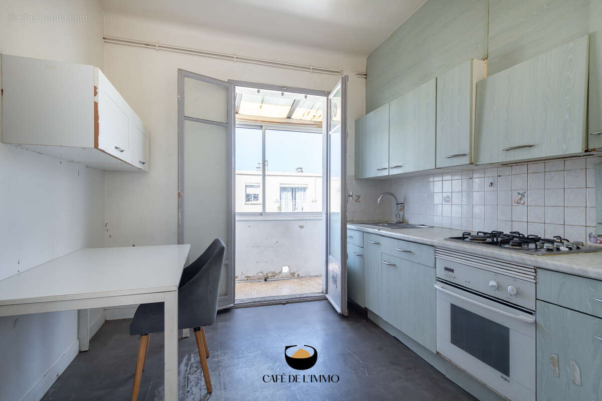 Appartement à MARSEILLE-8E