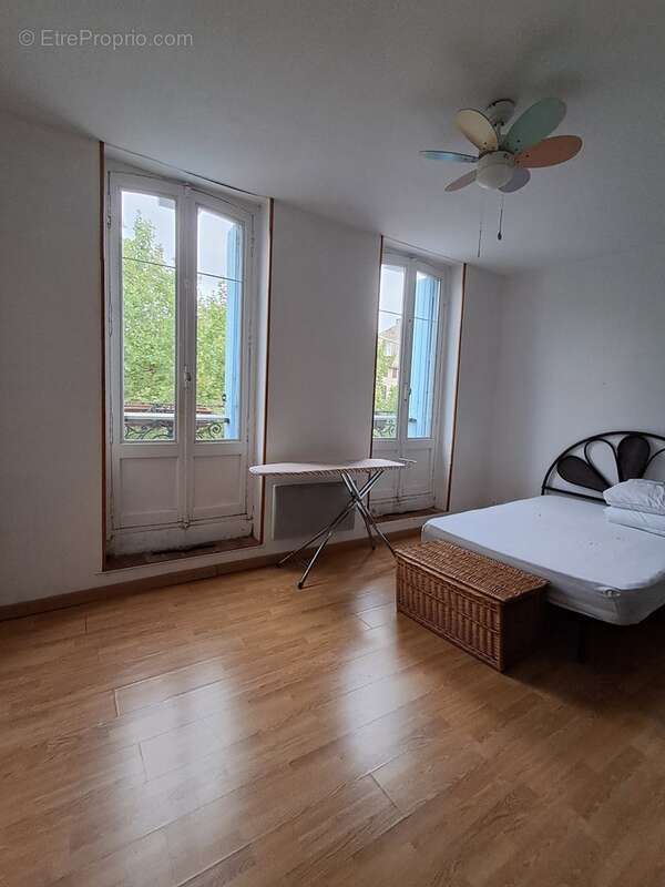 Appartement 80 m² traversant et lumineux – Centre-ville de Castelnaudary - photo 5
