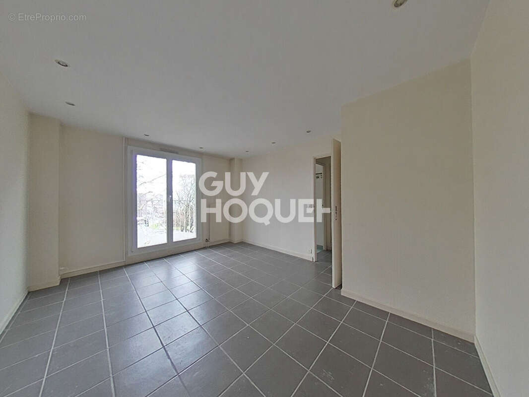 Appartement à FONTENAY-SOUS-BOIS