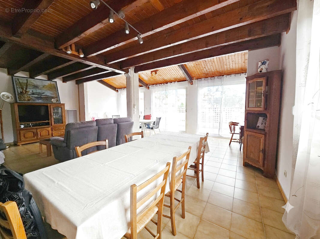 Maison à FLEURY
