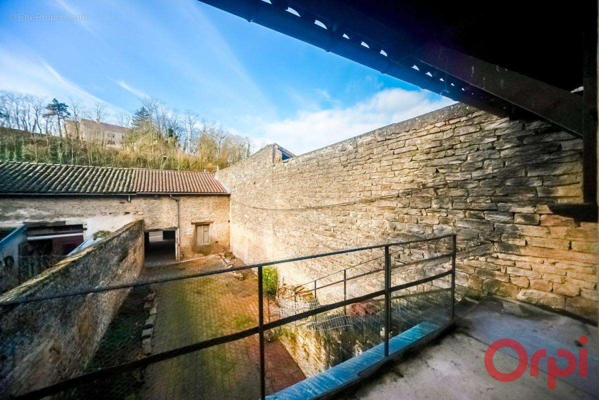 Maison à SAINT-ALBAIN