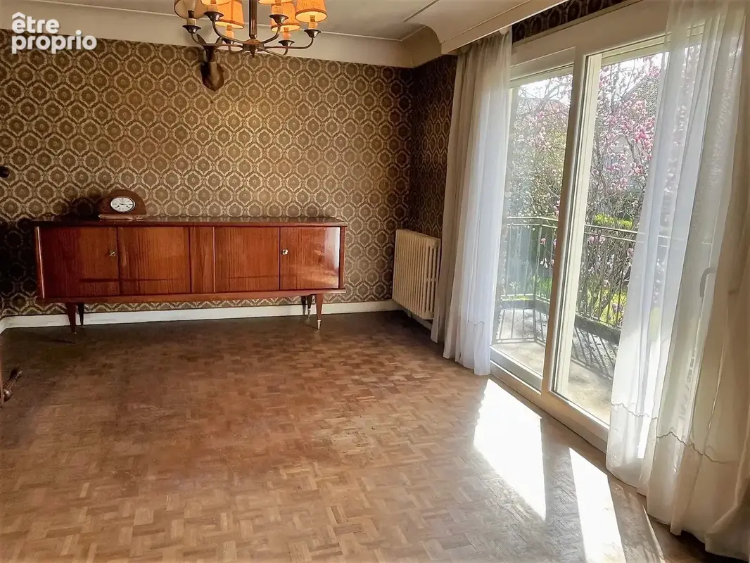 Charmante maison familiale avec jardin fleuri et garage - photo 4