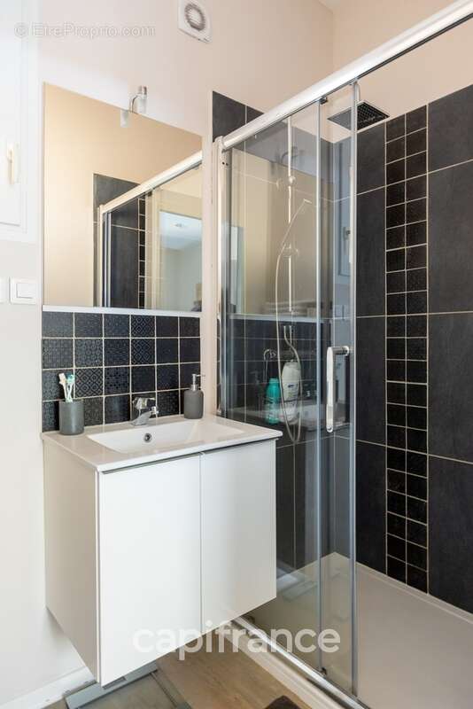 Maison à vendre 7 pièces avec T2 indépendant à Fuveau avec jardin - photo 23