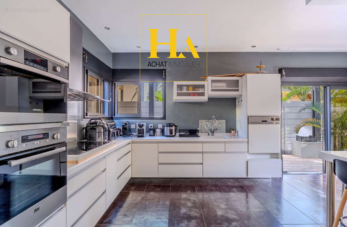 Maison La Rivière Saint Louis - 6 pièce, 160 m2 - photo 4