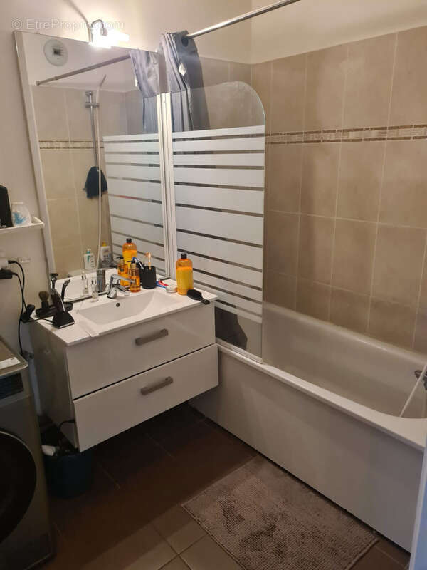 Appartement à FLEURY-MEROGIS