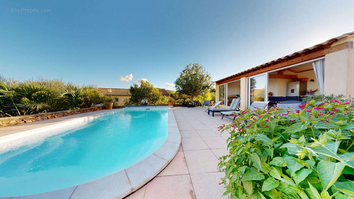 Maison à BAGNOLS-SUR-CEZE