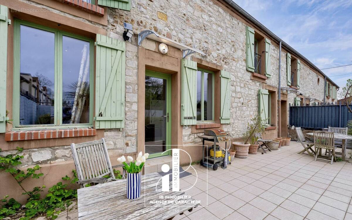Maison à ARBONNE-LA-FORET