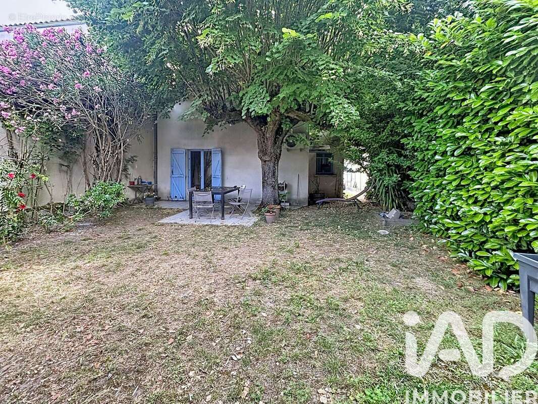 Photo 2 - Maison à CENON
