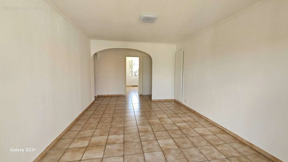 Appartement 61 m² à Niort  - photo 5