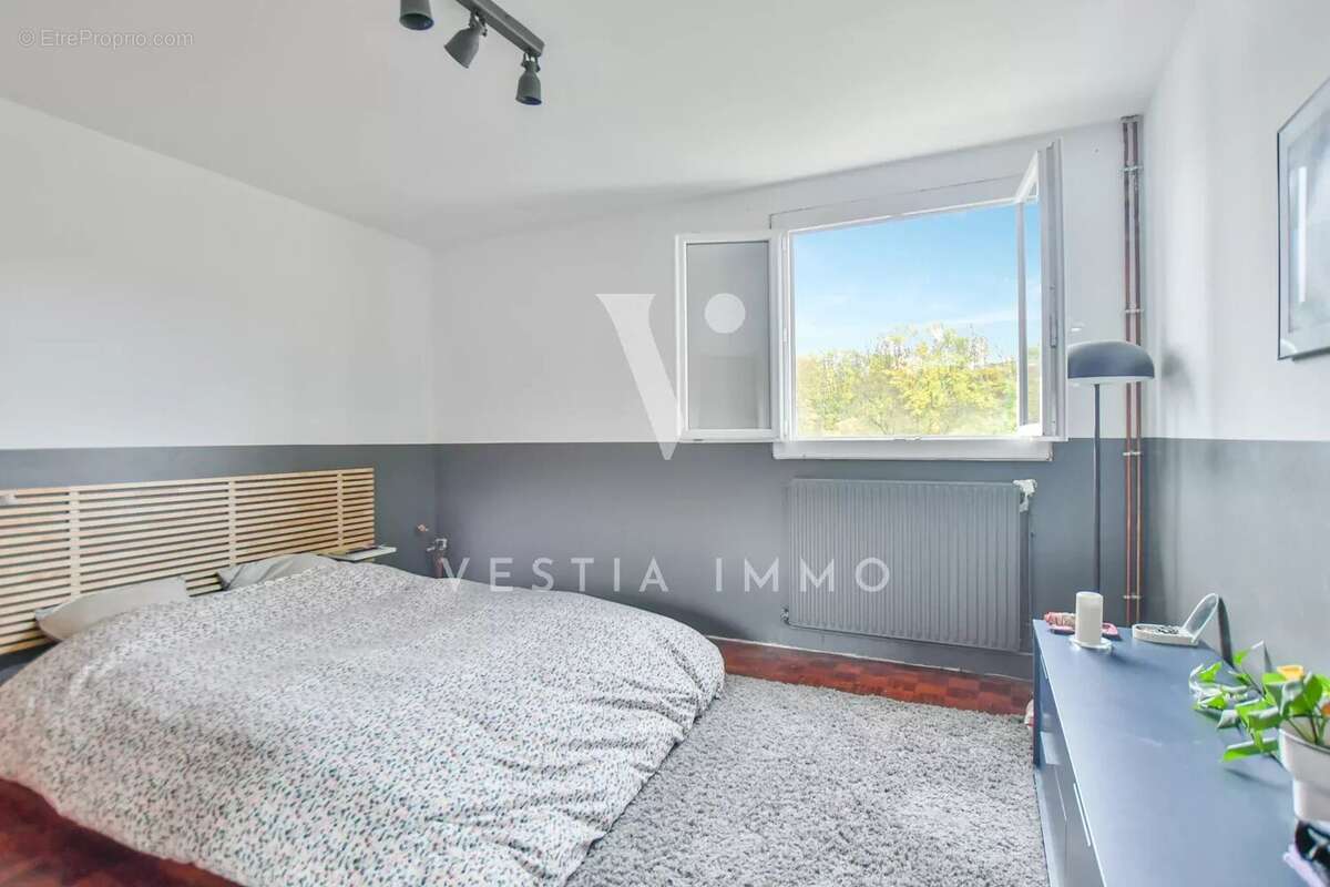 Maison familiale ou investisseurs/Coliving avec fort potentiel  – 157 m² au sol + 80 m² d’annexes – Jardin sans vis-à-vis - photo 9