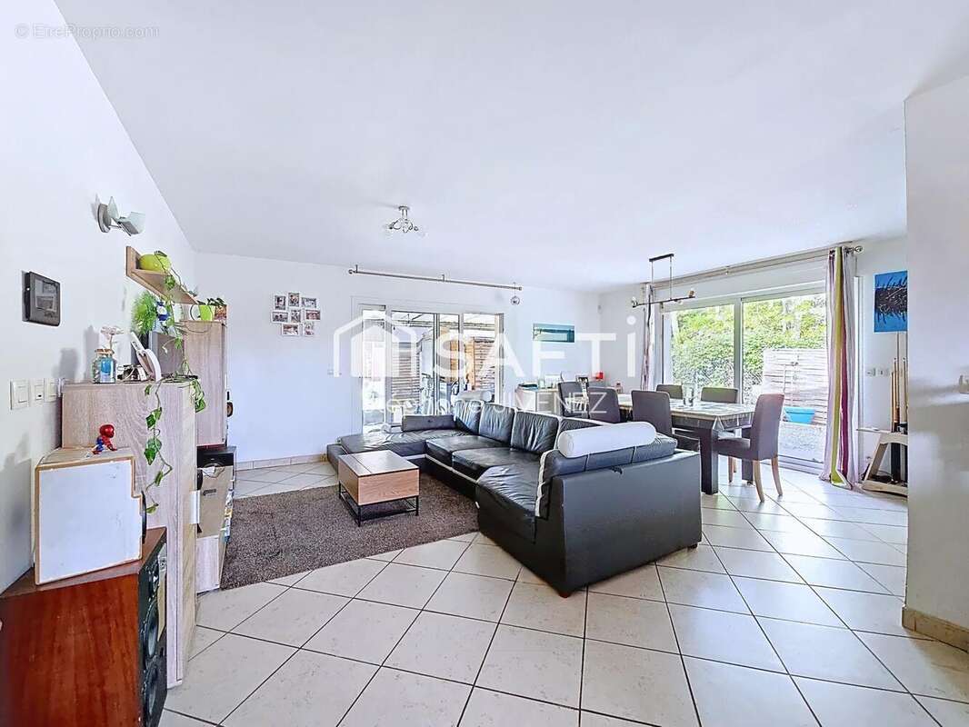 Photo 2 - Maison à AMBARES-ET-LAGRAVE