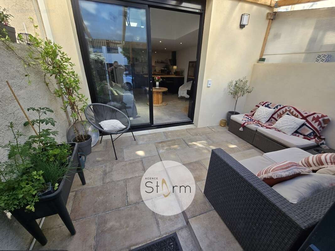 Appartement à EGUILLES