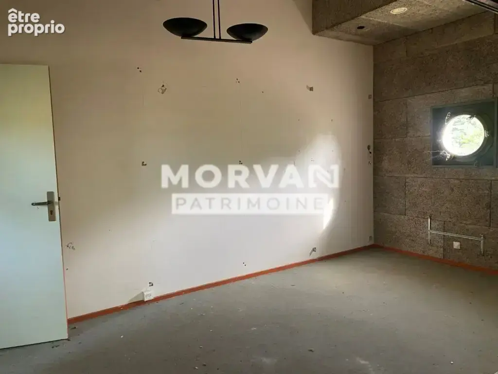 Maison du bazois - batiment sur 2 niveaux 294 m2 - parking et terrain 4017 m2 - photo 7