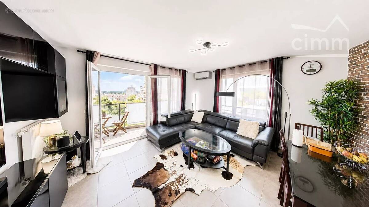 Appartement à VAULX-EN-VELIN