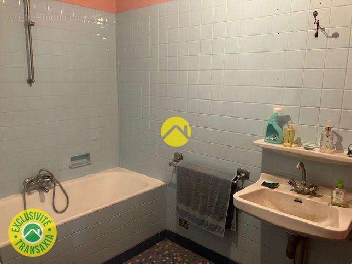 Maison à LES AIX-D&#039;ANGILLON