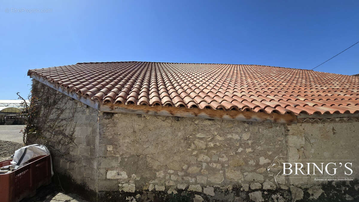 Toiture refaite en 2024 - Maison à DAUSSE