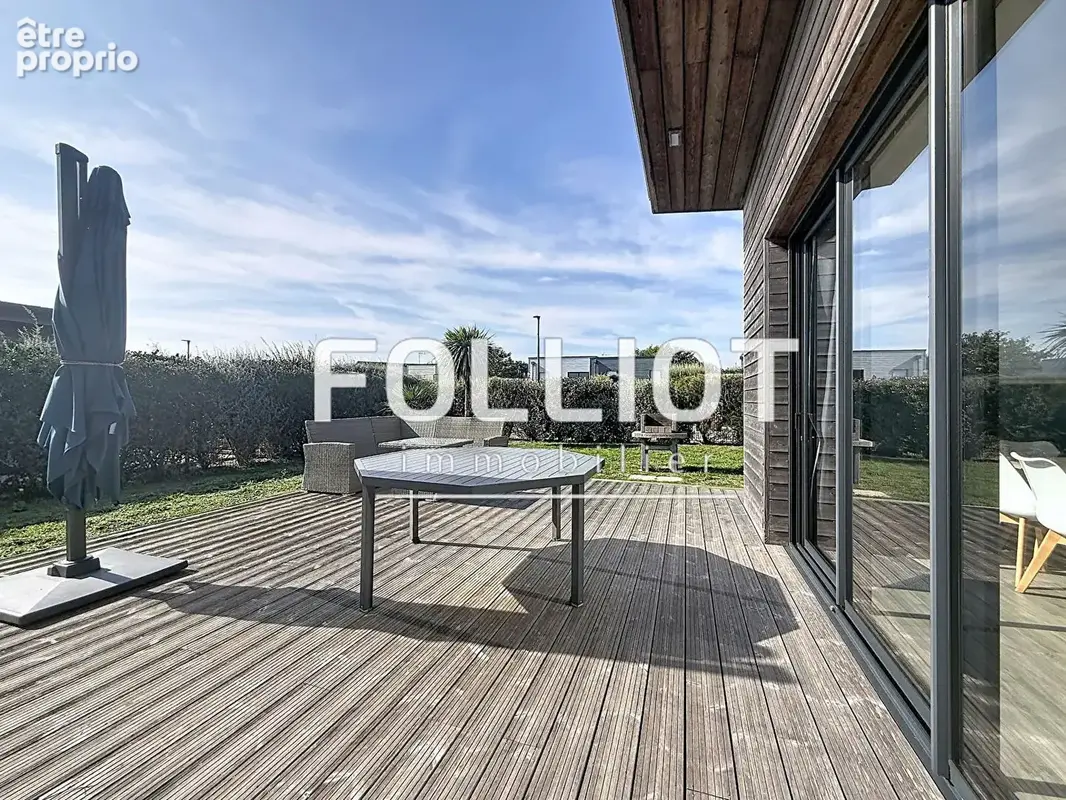 A Vendre Maison de plain pied Ossature bois à Hatainville à 5 minutes du centre de CARTERET et de la plage. - photo 15