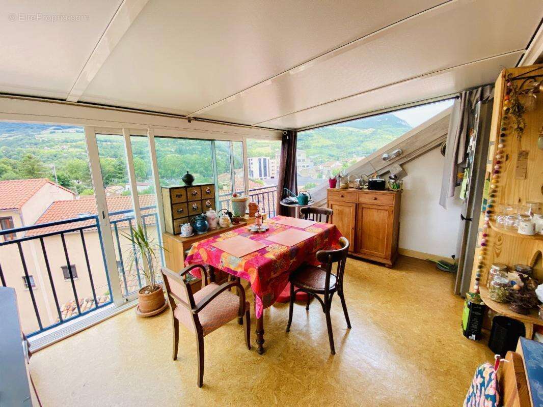 Appartement à MILLAU