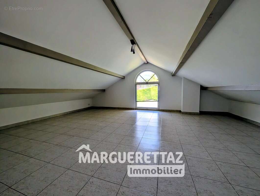Maison à THYEZ