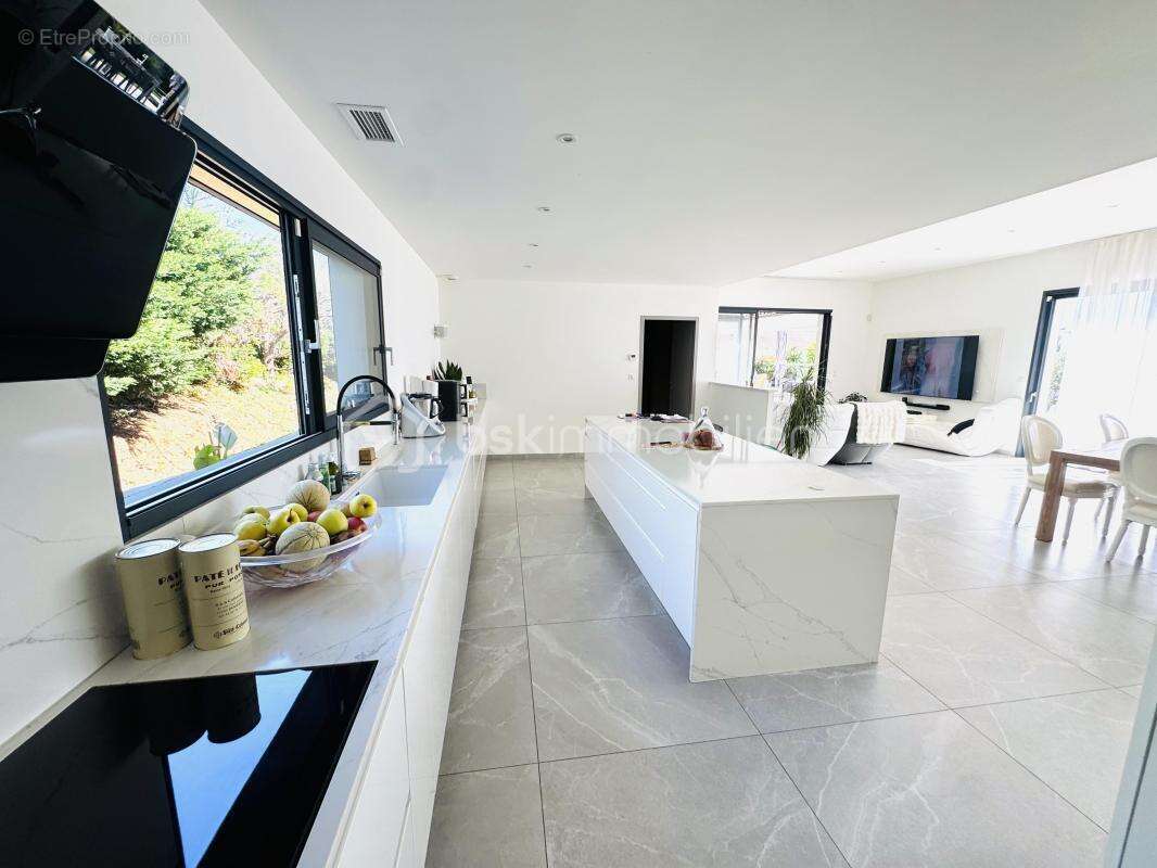 Maison à MAGALAS