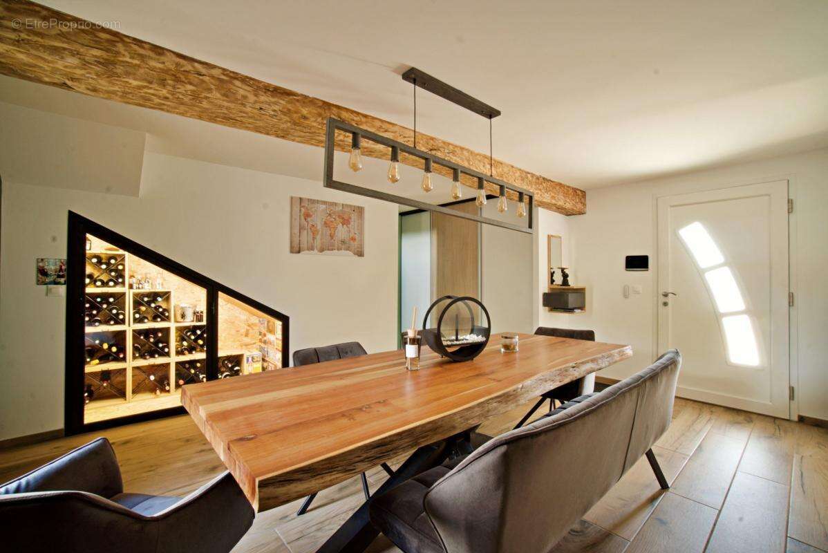 Maison à MESSIMY-SUR-SAONE