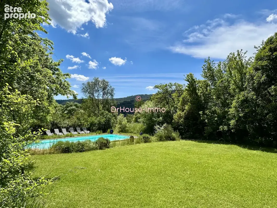 Maison 180 m² à Villecroze  - photo 13