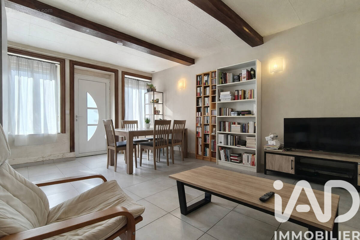 Photo 1 - Maison à VRIGNE-AUX-BOIS