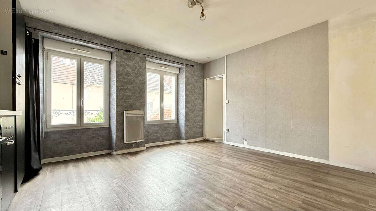 Appartement à CORBEIL-ESSONNES