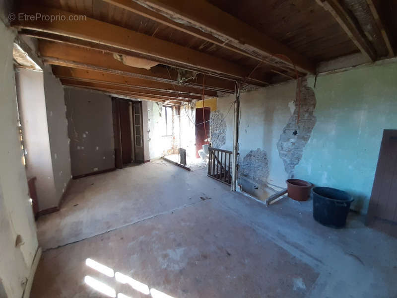 Maison à LIMOGNE-EN-QUERCY