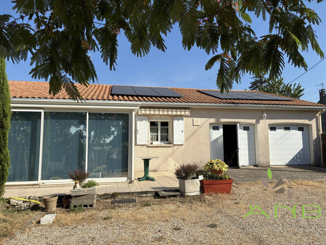 Maison à DIRAC