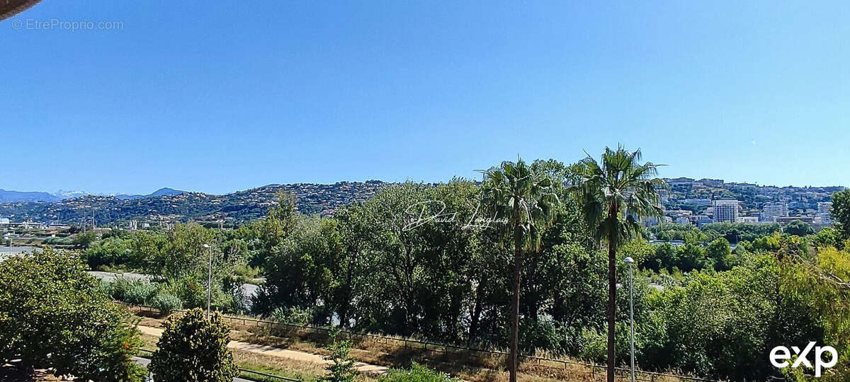 Appartement 73 m² à Saint-Laurent-Du-Var  - photo 2