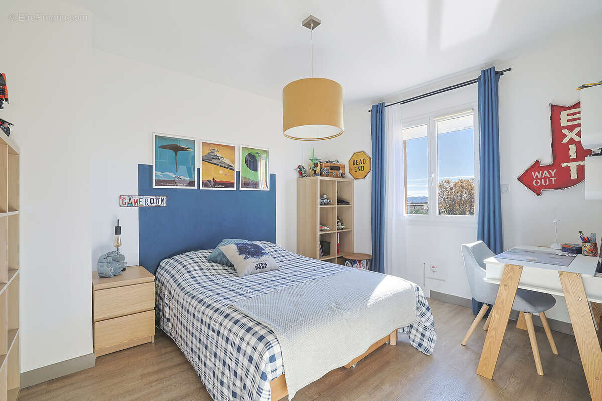 Maison à PUGET-VILLE