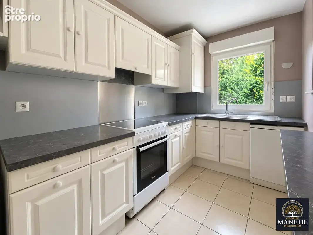 Appartement 4 pièces 71 m² à vendre à Arras (62000) - photo 4