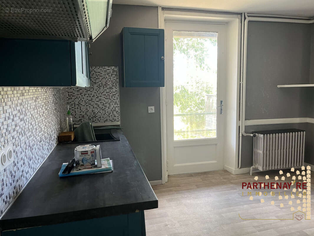Maison à PARTHENAY