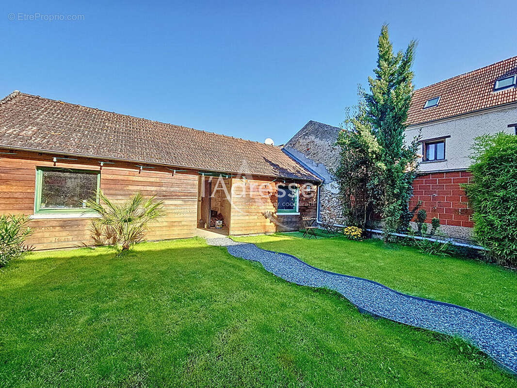 Maison à COUILLY-PONT-AUX-DAMES