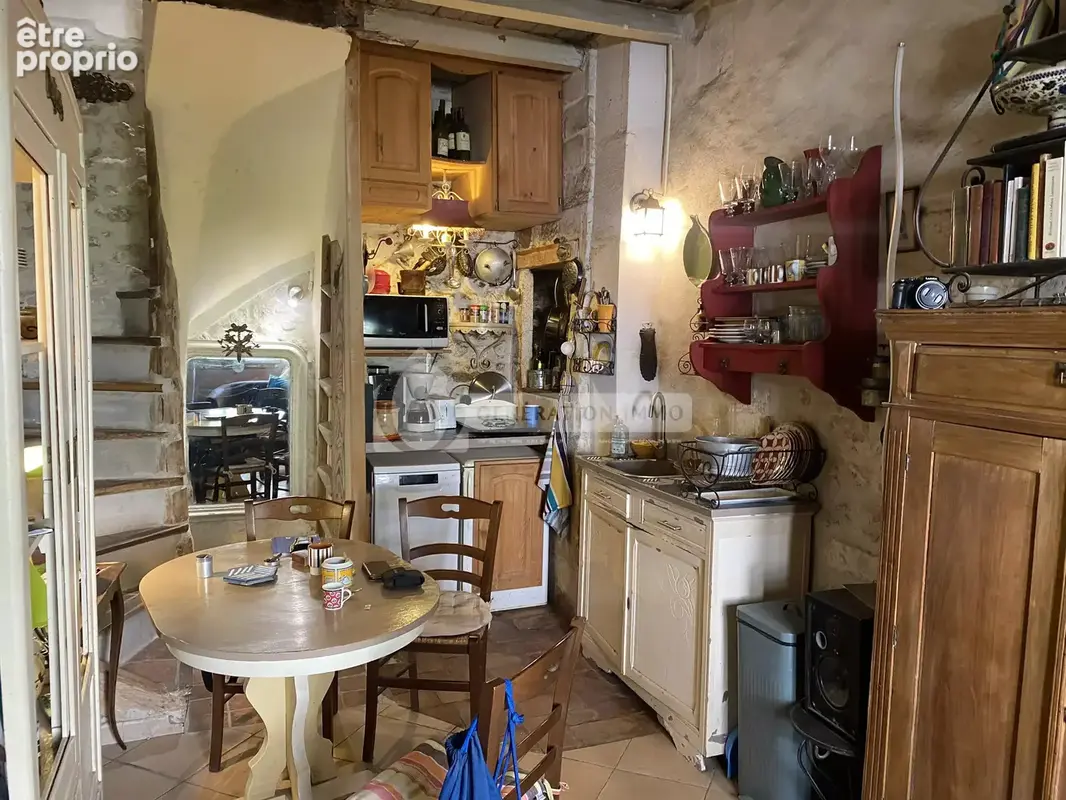 Maison de 65 m² à vendre dans le centre historique d'Arles - photo 5