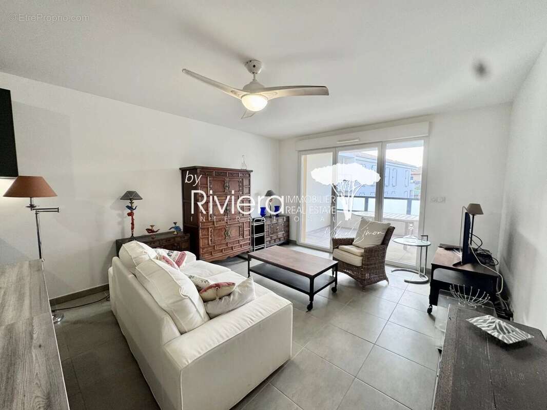 Appartement à LA CROIX-VALMER