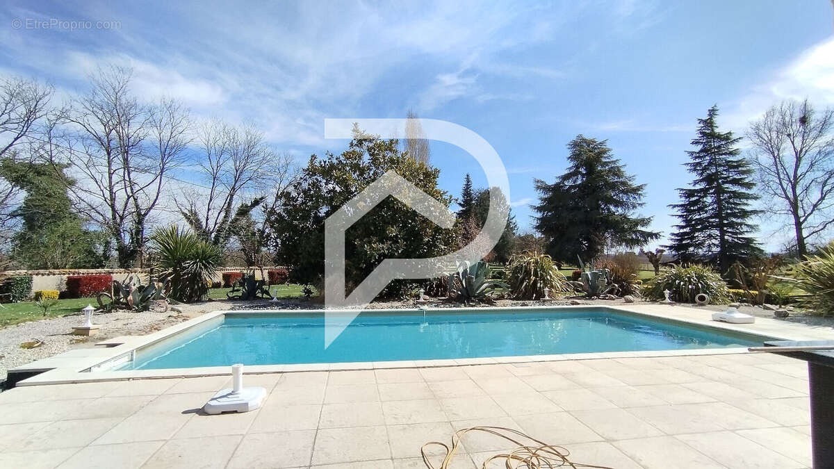 Maison à LAMONZIE-SAINT-MARTIN