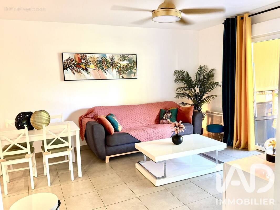 Photo 1 - Appartement à FREJUS