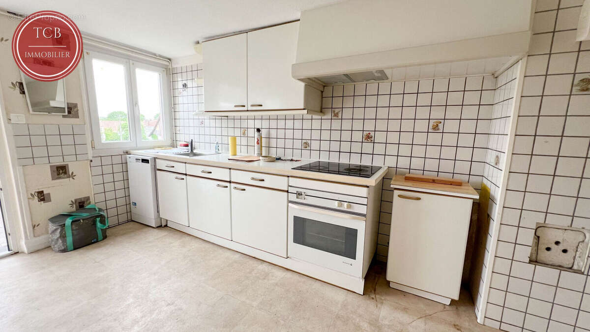 Maison à STEINBRUNN-LE-HAUT