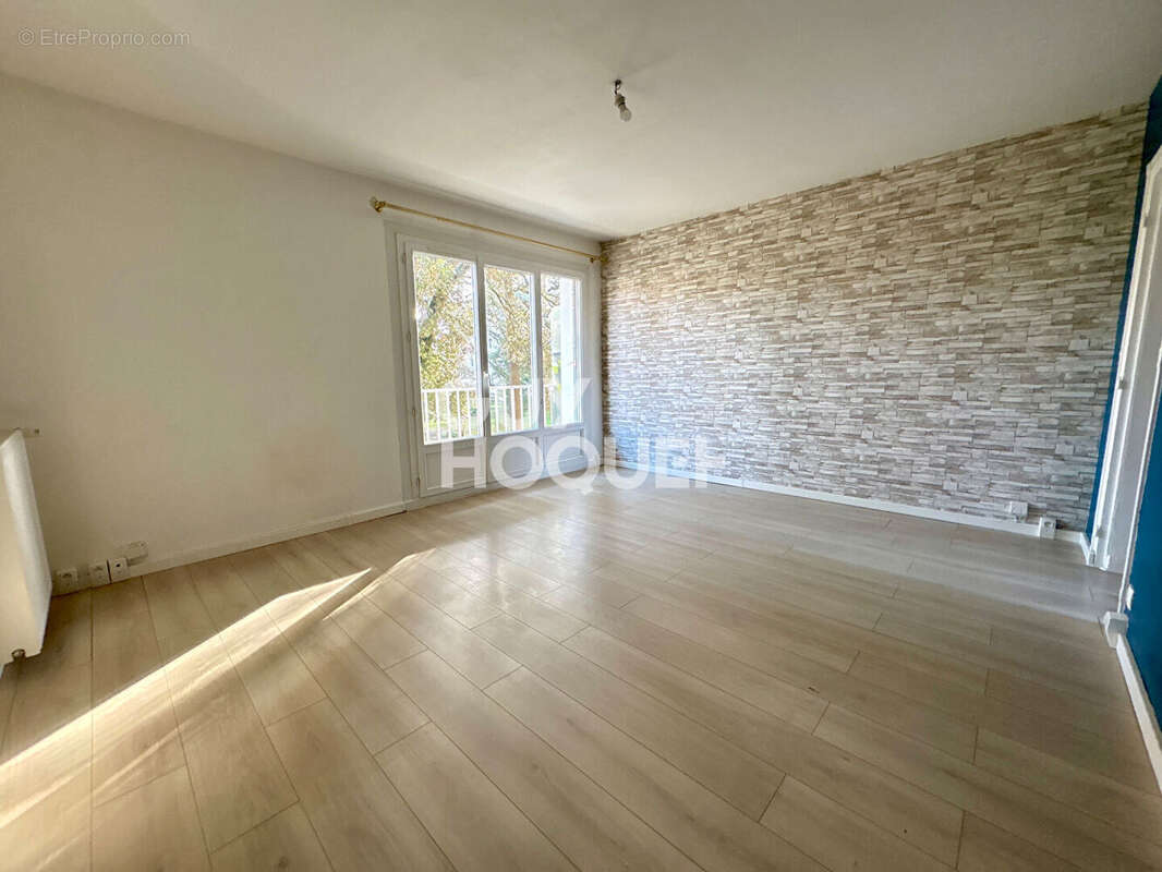 Appartement à SAINT-SEBASTIEN-SUR-LOIRE