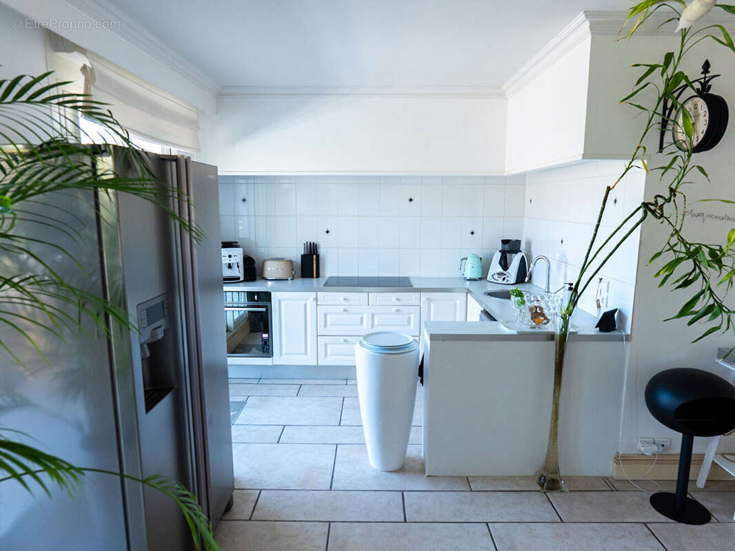 Appartement à ONET-LE-CHATEAU