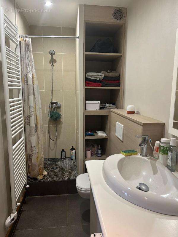 Maison à SAINT-LAURENT-DU-VAR